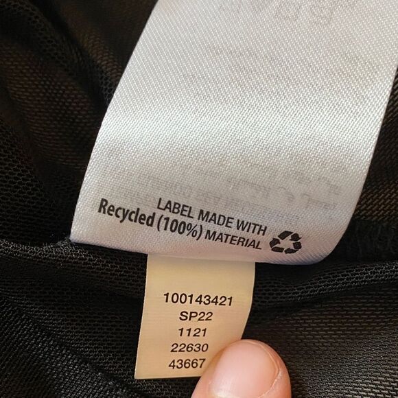 Bar III Women's Elegant Black Long Sleeve Tee - Picture 6 of 6